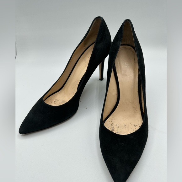 Barney’s New York Classic Black Suede Leather Heel Pumps - Picture 10 of 15